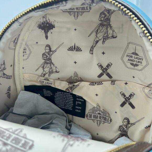 Disney Star Wars Loungefly The High Republic Comic Cover Mini Backpack NEW - Picture 5 of 15